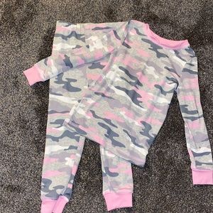 Girls camo pjs